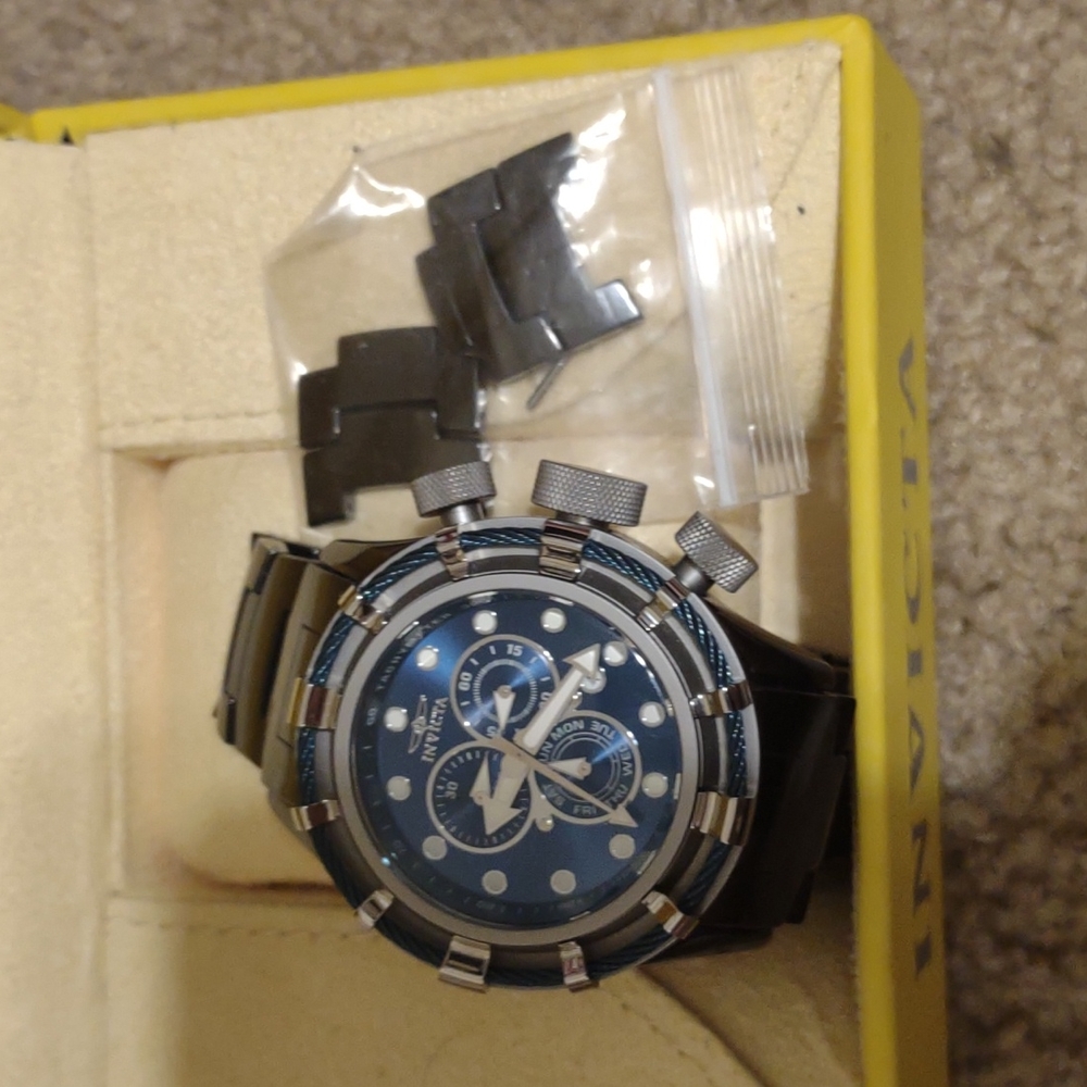 Invicta Bolt Ceramic/Sport, Black/Blue 50mm - Picture 9 of 9